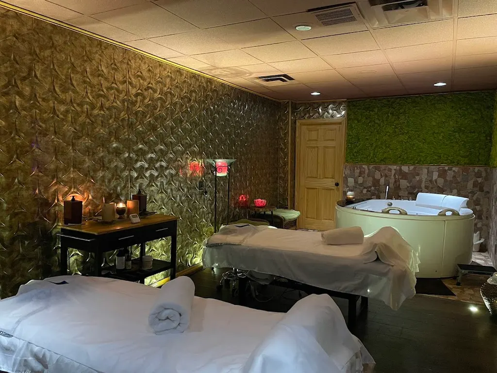New Place Organic Day Spa | Head Spa,Couple Massage, Body Scrub — Massage spa in Cliffside Park